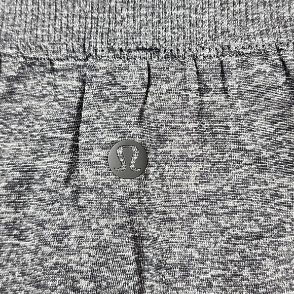 Lululemon Boulevard Bliss Skirt Heathered Black Grey Stretch High Waist Size 2 - Picture 8 of 13